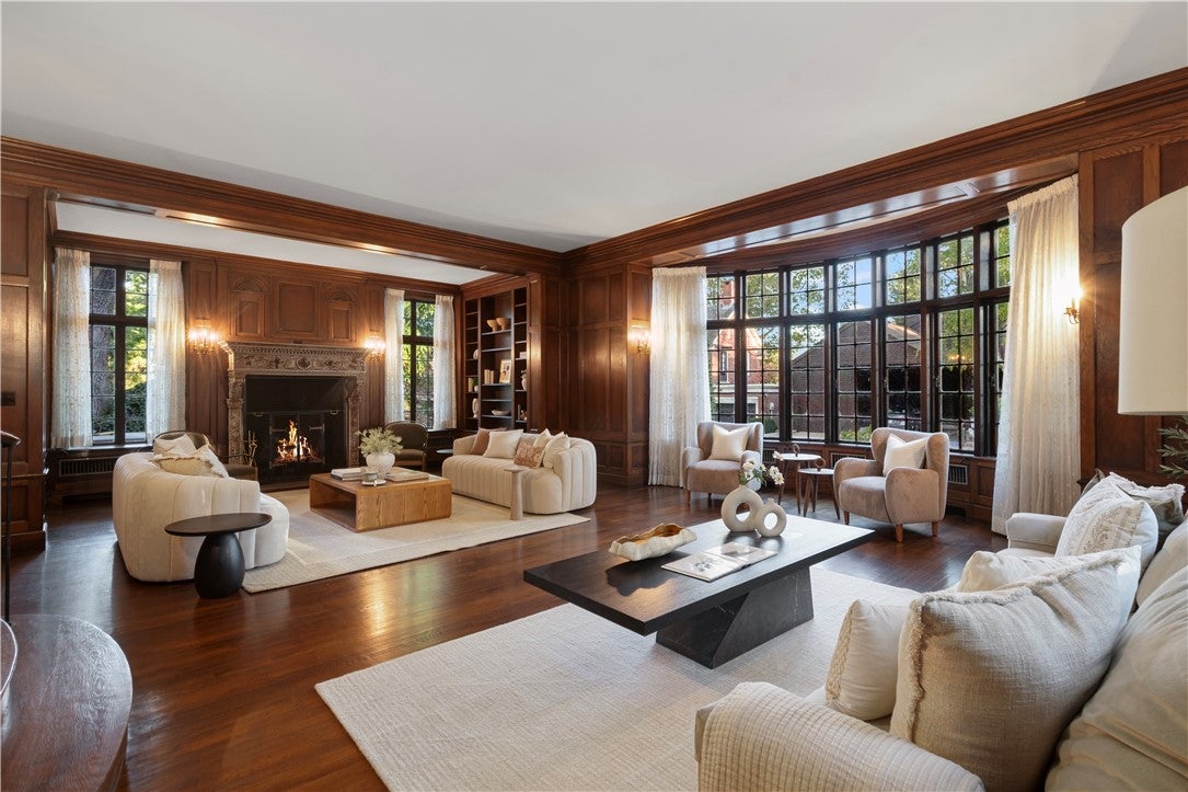 330 Freeman Parkway
