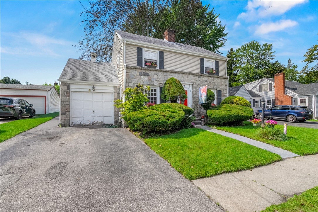 30 Beacon Circle