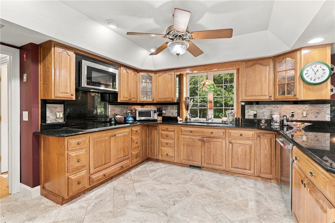 370 Rocky Hill Road