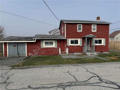 8 Conant Avenue Narragansett RI 02882