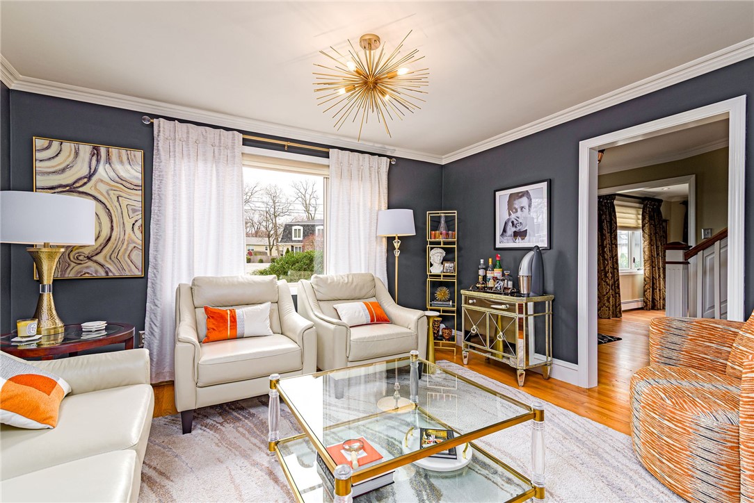 Cranston, Rhode Island 02920, United States, 4 Bedrooms Bedrooms, ,3 BathroomsBathrooms,Residential,Pending,97992