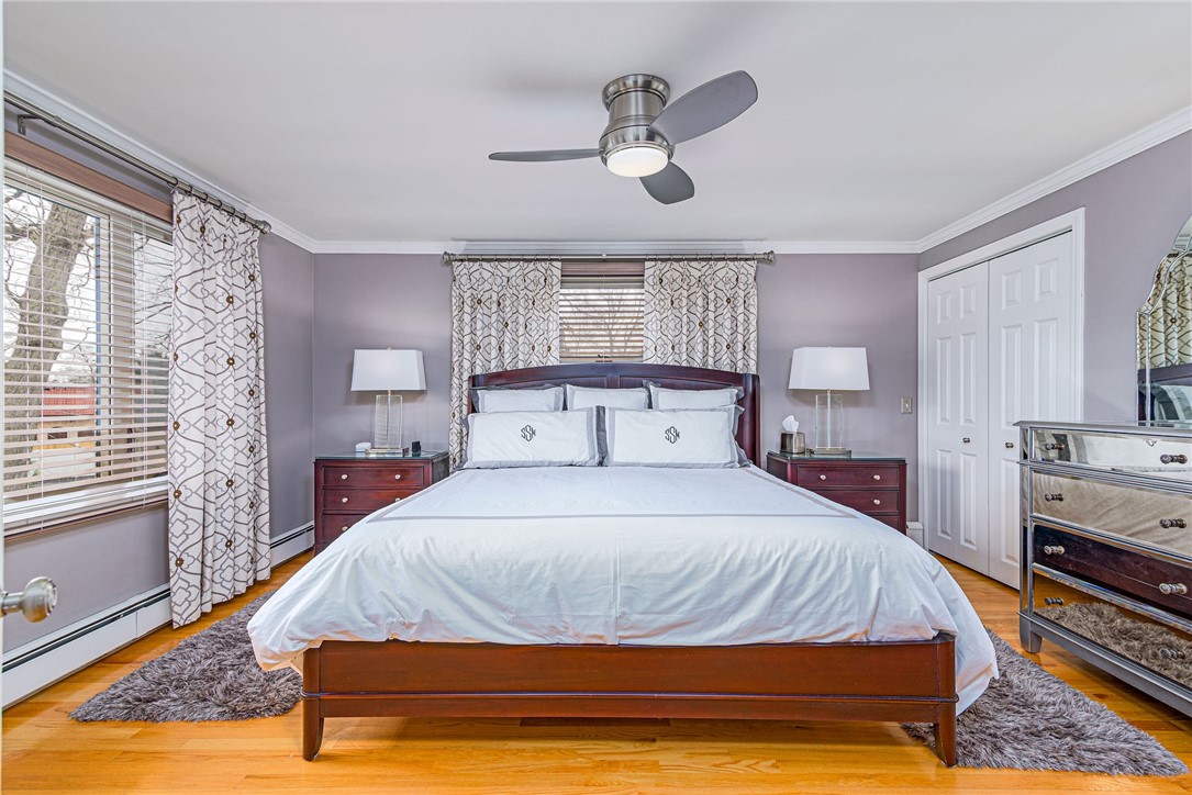 Cranston, Rhode Island 02920, United States, 4 Bedrooms Bedrooms, ,3 BathroomsBathrooms,Residential,Pending,97992