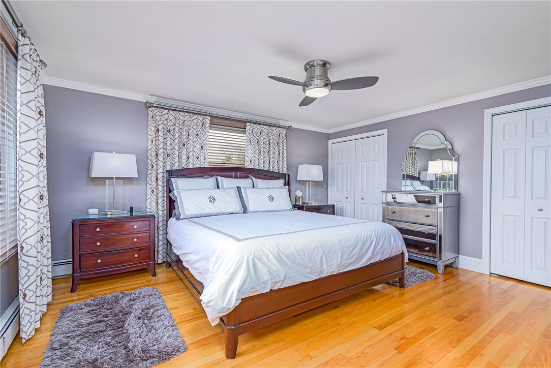 Cranston, Rhode Island 02920, United States, 4 Bedrooms Bedrooms, ,3 BathroomsBathrooms,Residential,Pending,97992