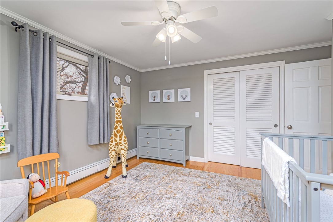 Cranston, Rhode Island 02920, United States, 4 Bedrooms Bedrooms, ,3 BathroomsBathrooms,Residential,Pending,97992