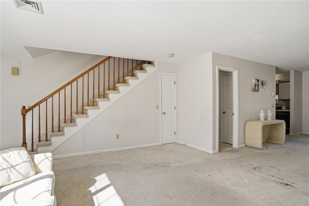 56 Governors Hill Road 566