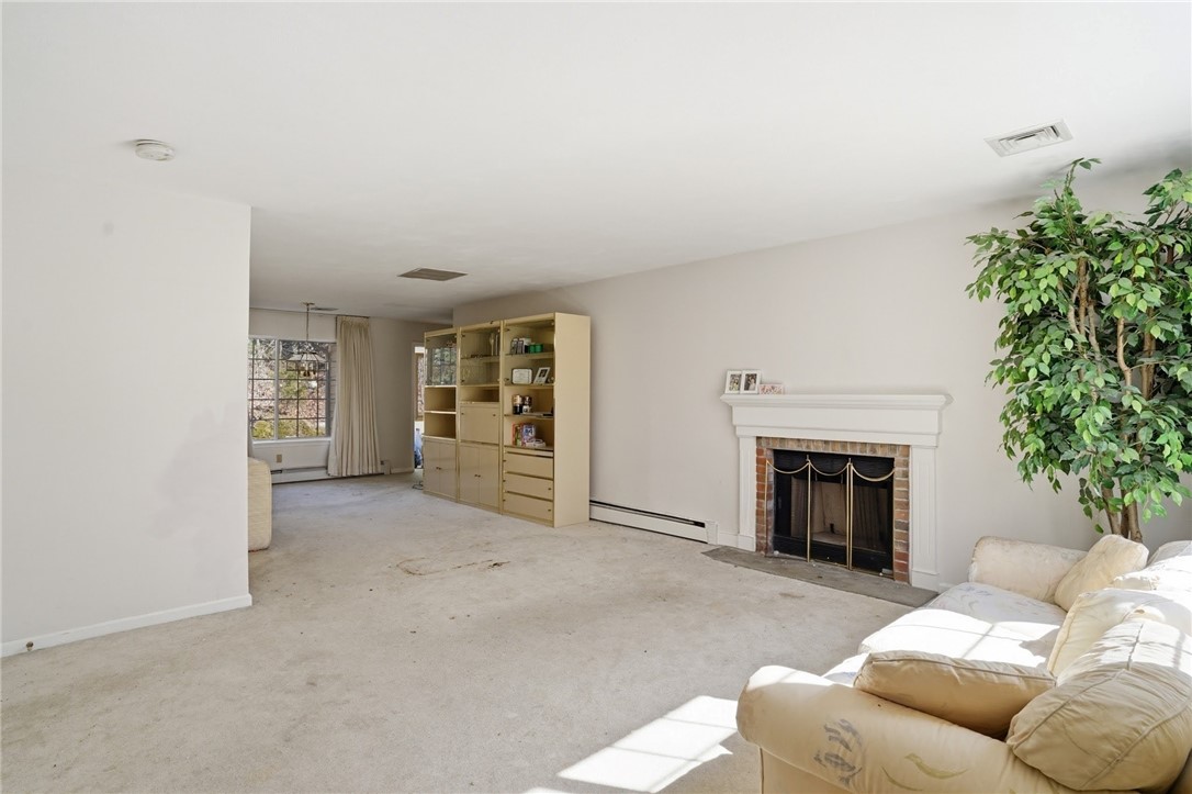 56 Governors Hill Road 566