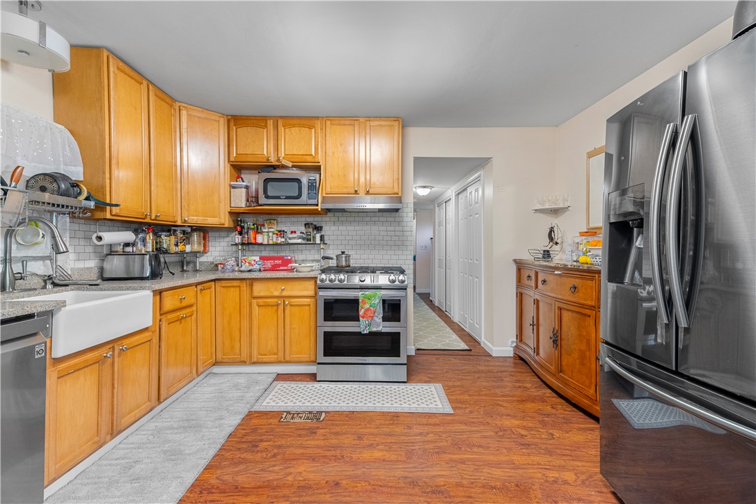 Listing image 6