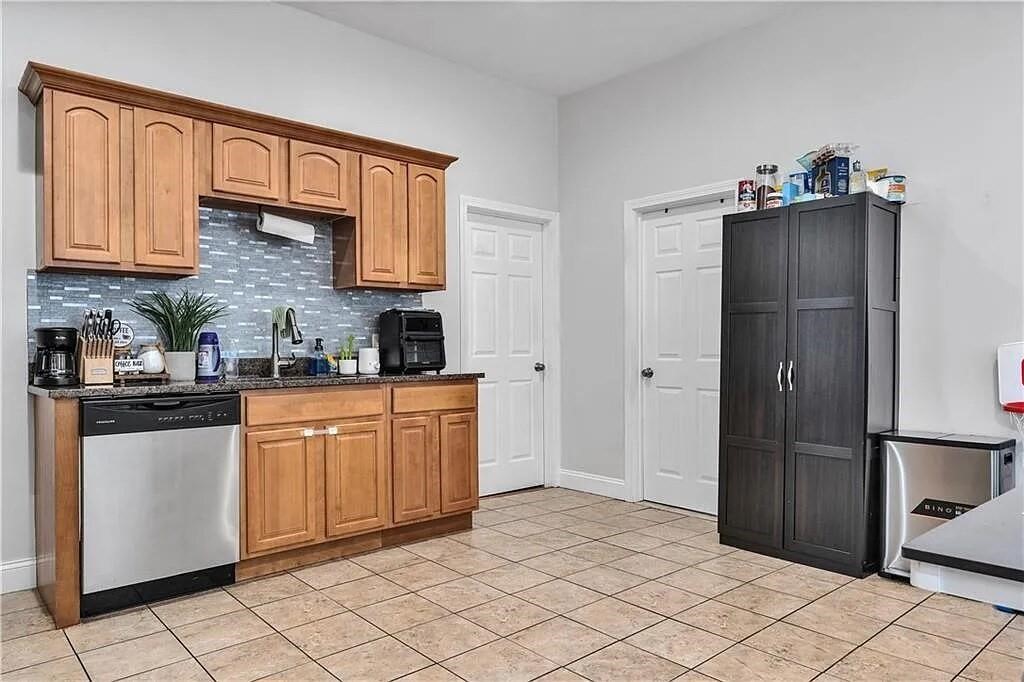 186 Federal Street 1