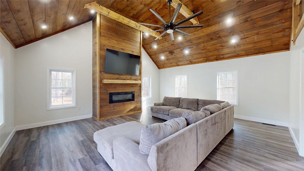 22 B Paris Olney Hopkins Road