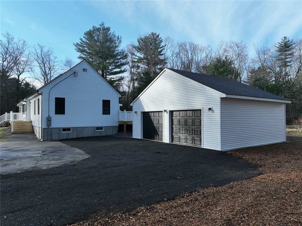 22 B Paris Olney Hopkins Road