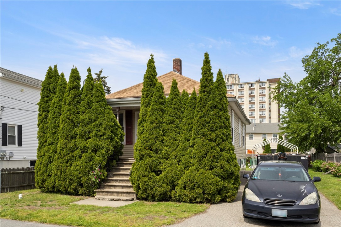 22 Parsons Avenue