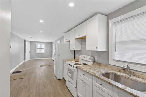 122 Brookside Avenue West Warwick RI 02893