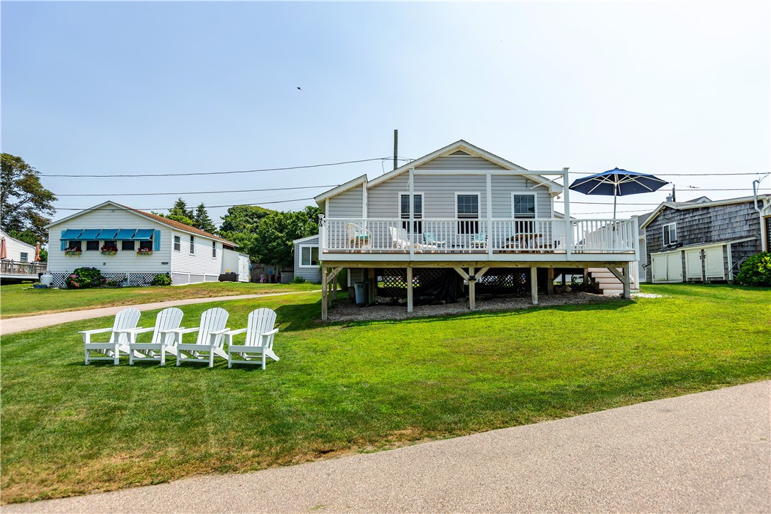 South Kingstown, Rhode Island 02887, United States, 2 Bedrooms Bedrooms, ,1 BathroomBathrooms,Residential,Pending,180192