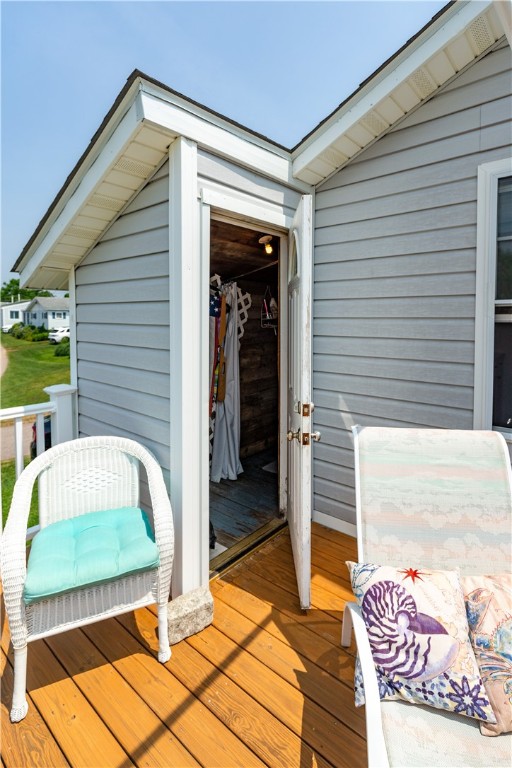 South Kingstown, Rhode Island 02887, United States, 2 Bedrooms Bedrooms, ,1 BathroomBathrooms,Residential,Pending,180192