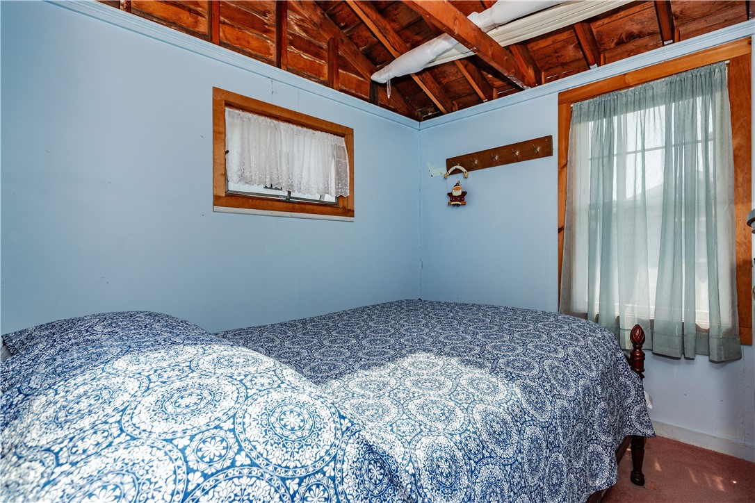 South Kingstown, Rhode Island 02887, United States, 2 Bedrooms Bedrooms, ,1 BathroomBathrooms,Residential,Pending,180192