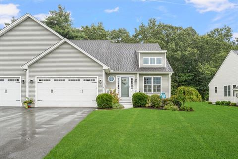 109 Fox Hollow Road North Kingstown RI 02852