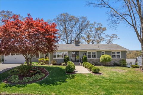 52 Woodhaven Boulevard North Providence RI 02911