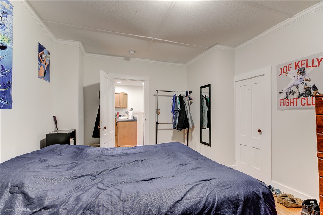 Newport, Rhode Island 02840, United States, 2 Bedrooms Bedrooms, ,1 BathroomBathrooms,Residential,Active,211007