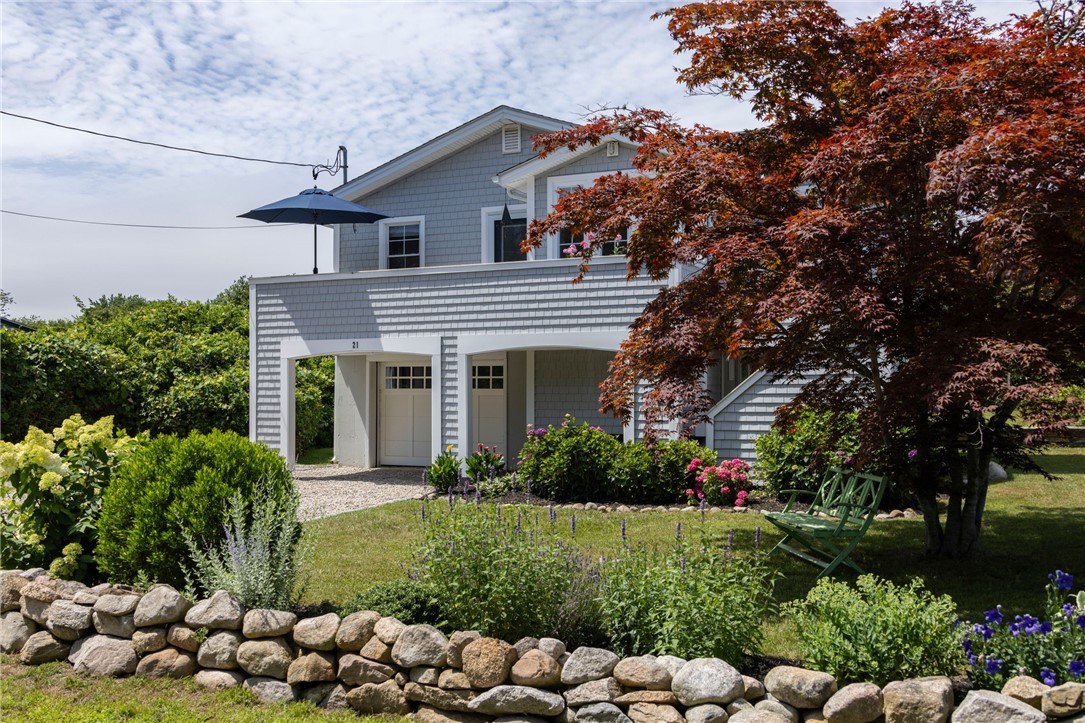 21 Overlook Avenue