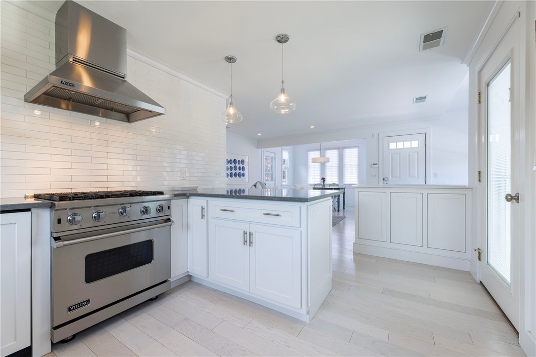 21 Overlook Avenue