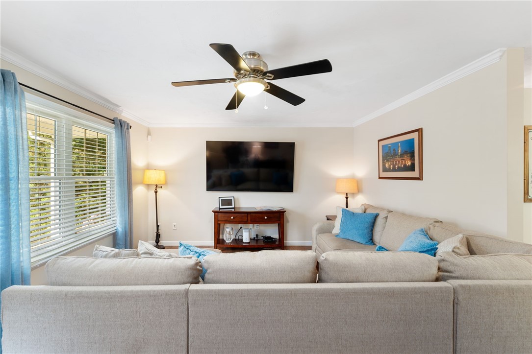 Smithfield, Rhode Island 02917, United States, 3 Bedrooms Bedrooms, ,3 BathroomsBathrooms,Residential,Active,166137