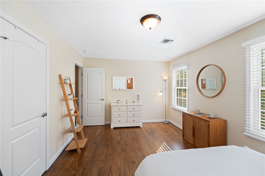 Smithfield, Rhode Island 02917, United States, 3 Bedrooms Bedrooms, ,3 BathroomsBathrooms,Residential,Active,166137