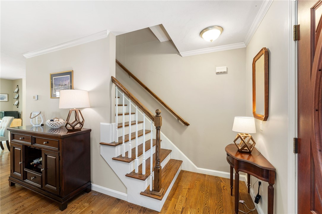 Smithfield, Rhode Island 02917, United States, 3 Bedrooms Bedrooms, ,3 BathroomsBathrooms,Residential,Active,166137