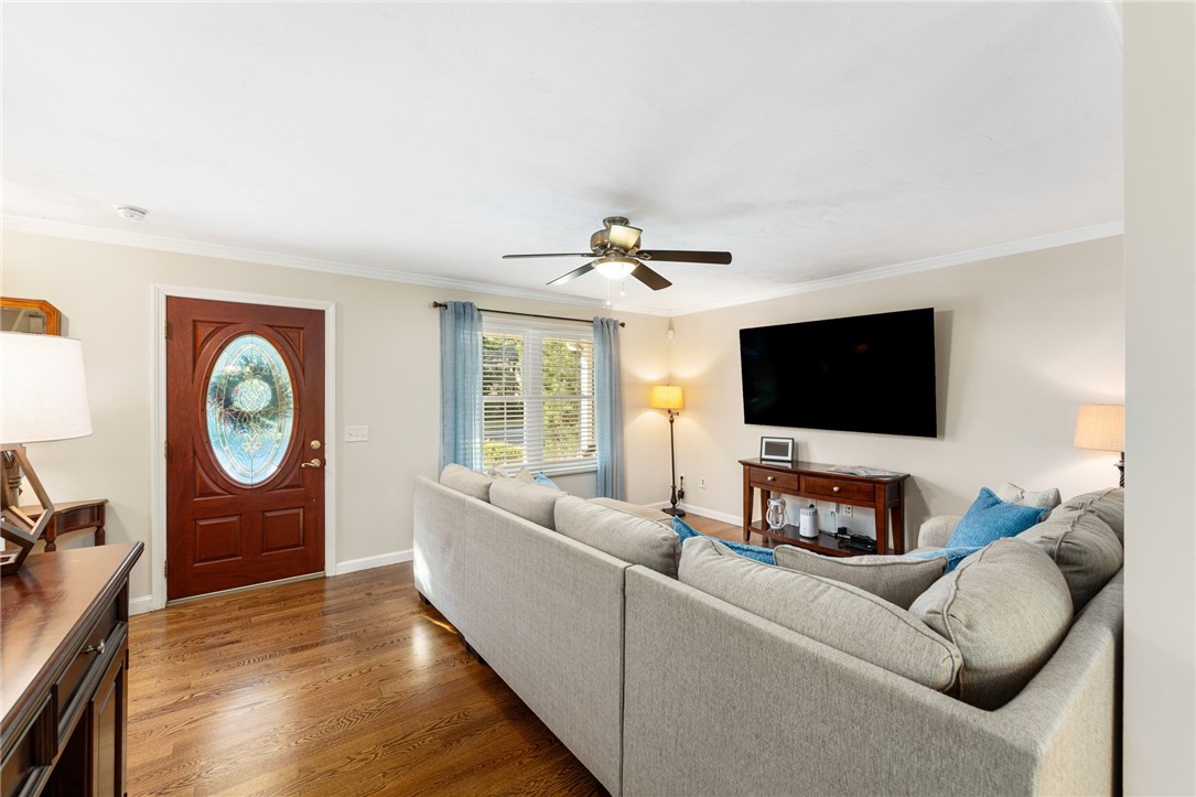 18 Country Hill Lane