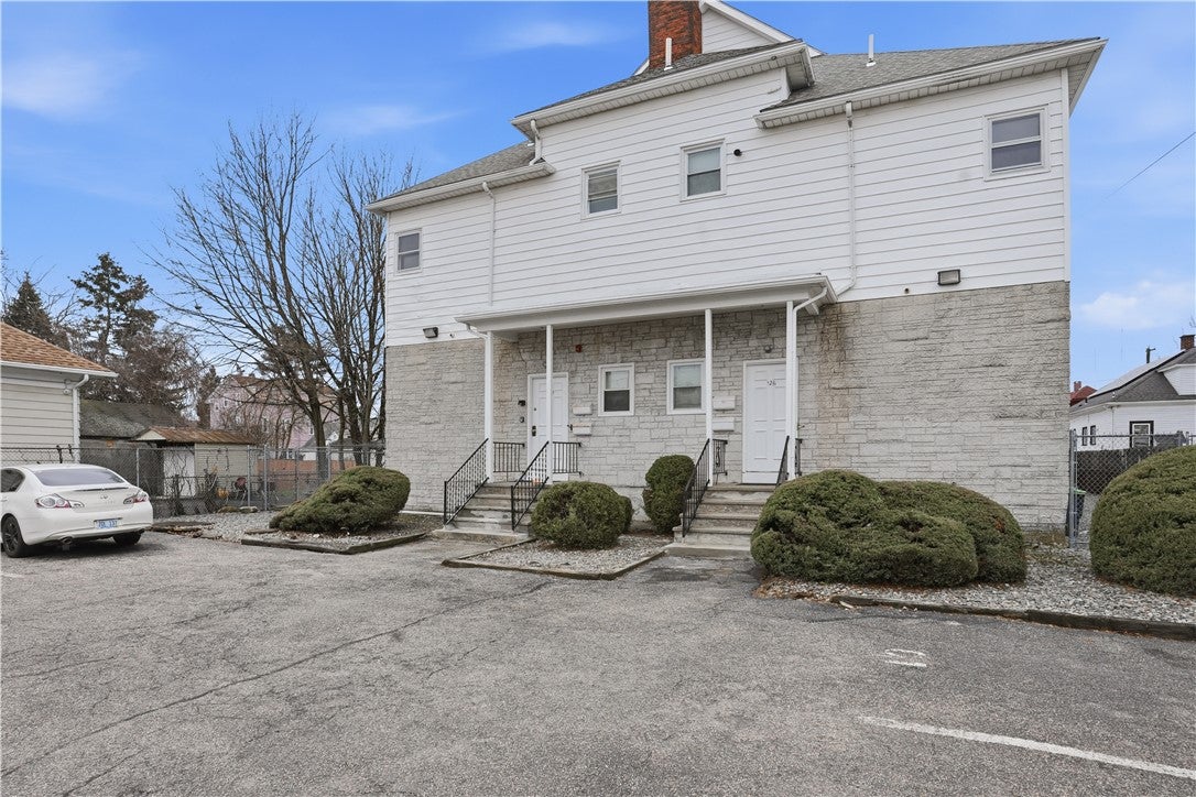 122 Lowell Avenue 126