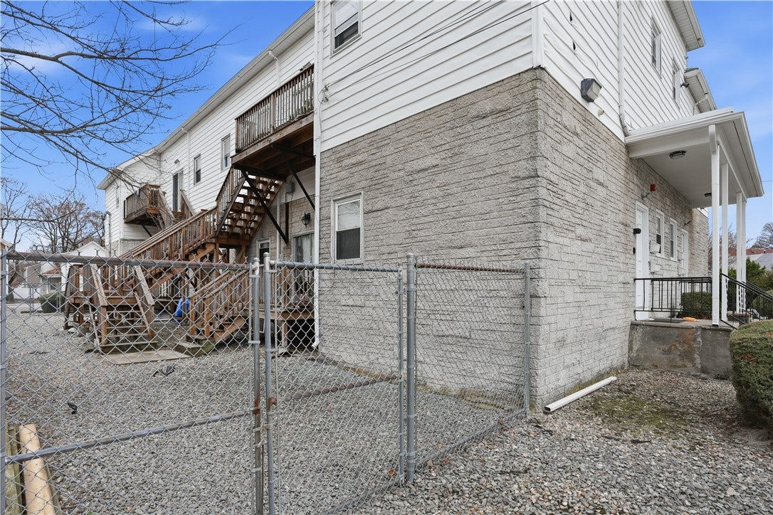 122 Lowell Avenue 126