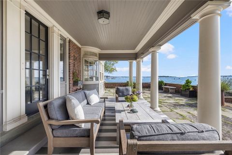 221 Hope Street 2 Bristol RI 02809