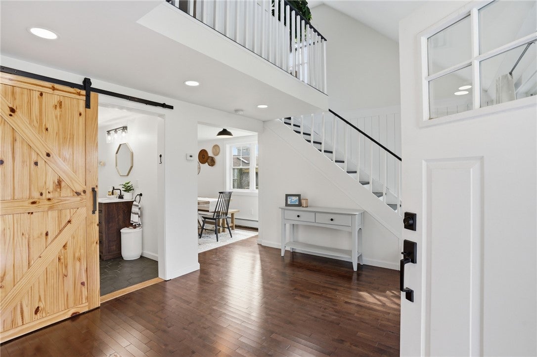 8 Emery Road