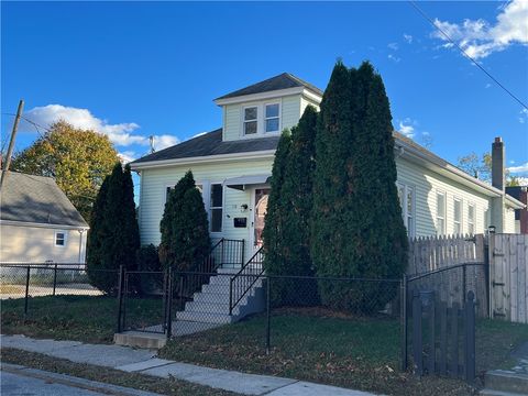 112 Villa Avenue Cranston RI 02905