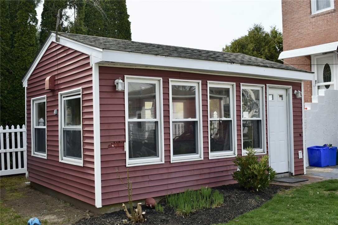 88 Maple Avenue