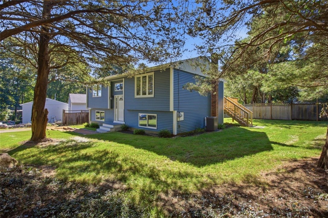 174 Ten Rod Road