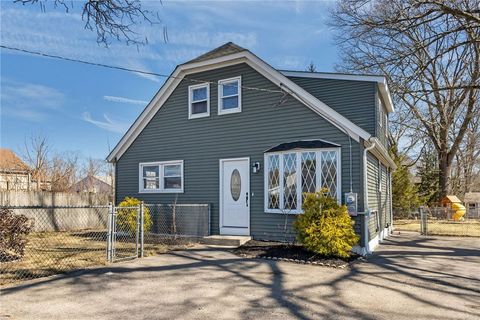 176 Horse Neck Road Warwick RI 02889