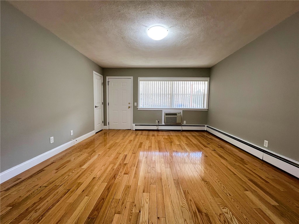 2033 Mendon Road 11