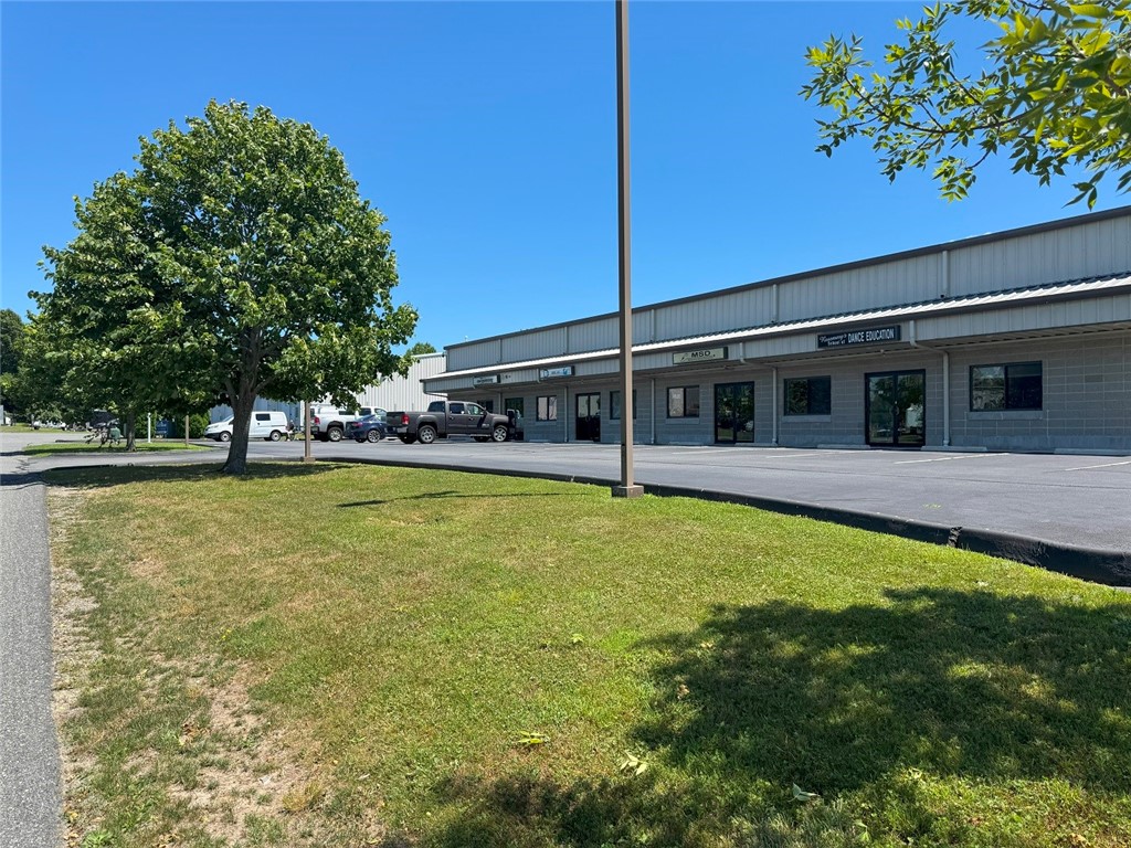 1 Shannon Court 102