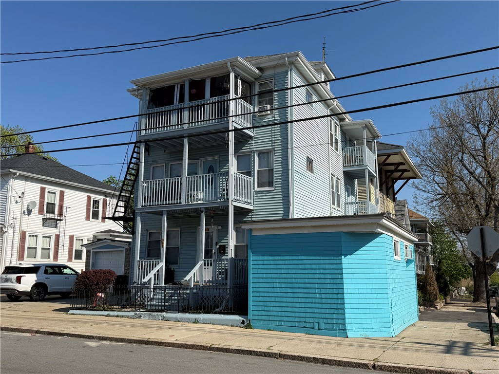 398 Willow Street