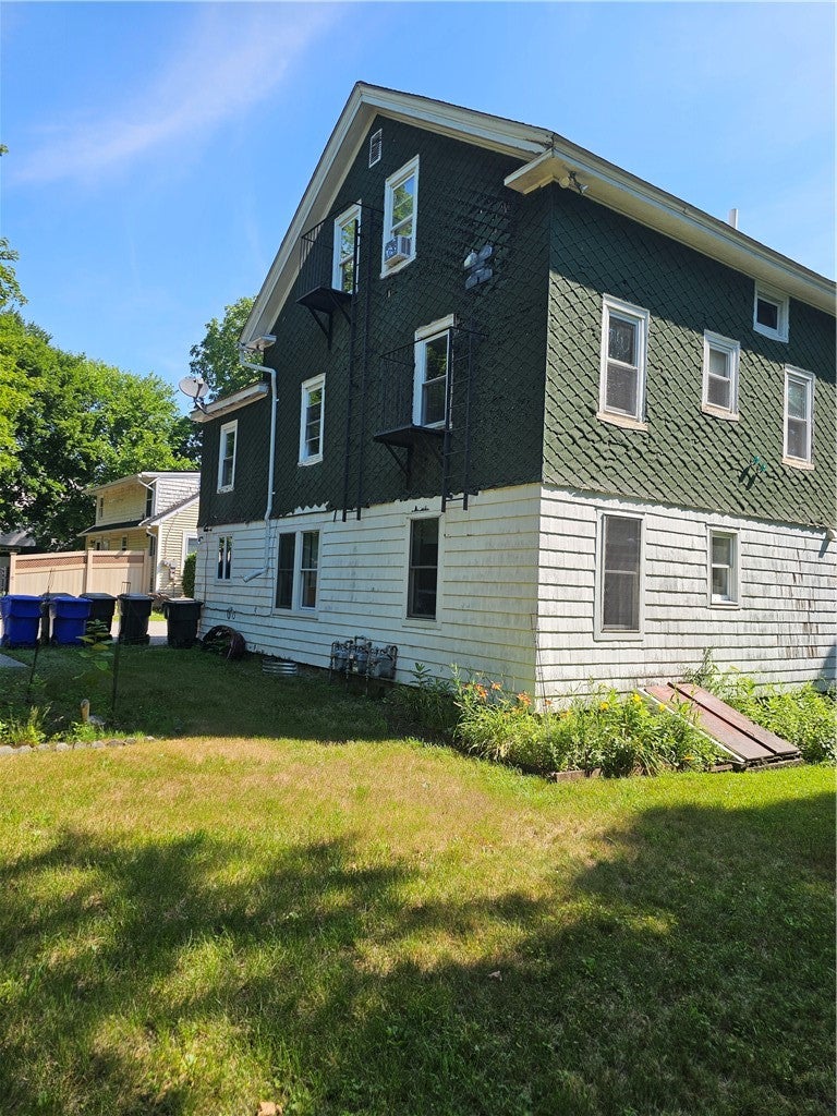 8 Snells Court 10