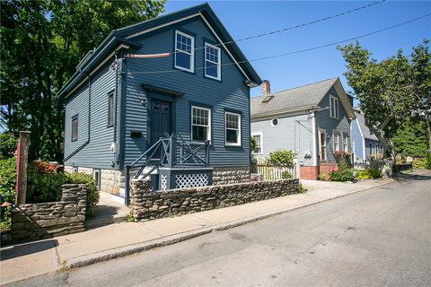 5 Cherry Street Newport RI 02840