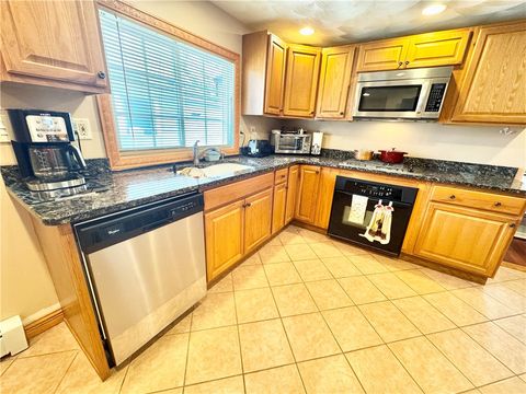 50 Washington Ave Avenue East Providence RI 02915