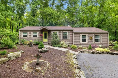 Single Family Residence in Lincoln RI 28 Sherman Avenue.jpg