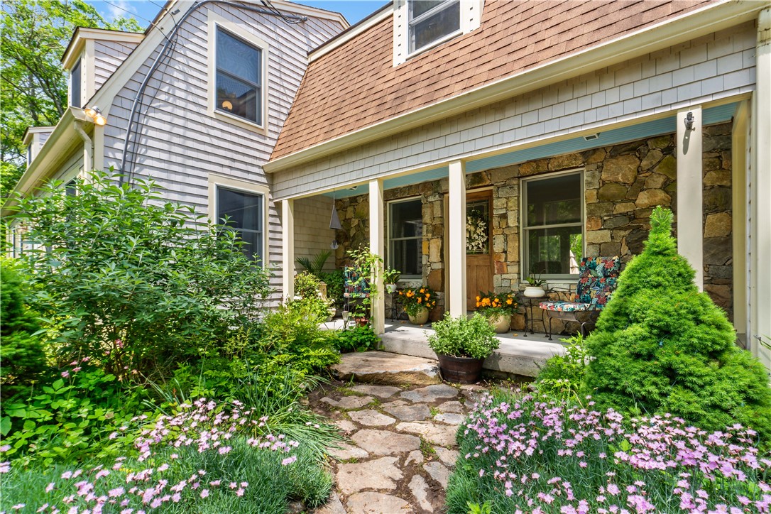 183 E Gravelly Hill Road