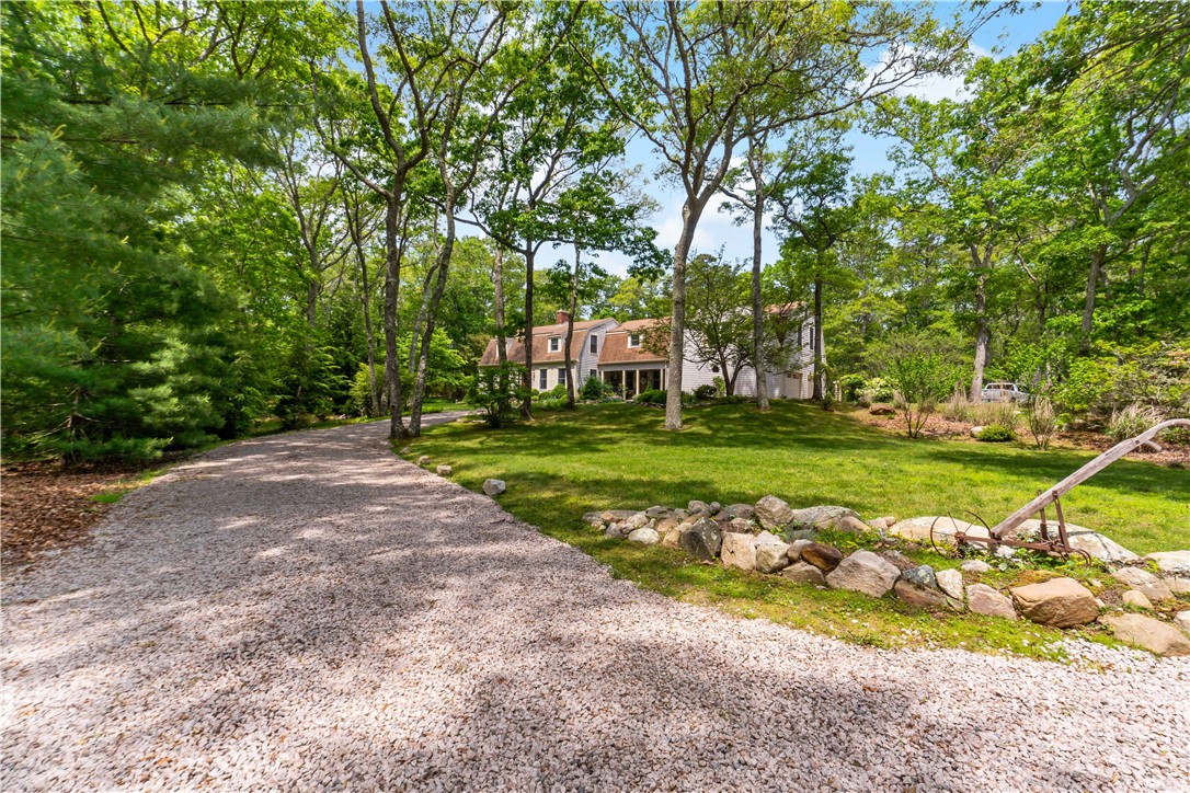 183 E Gravelly Hill Road