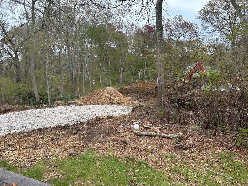 5 Robin Hollow Lane