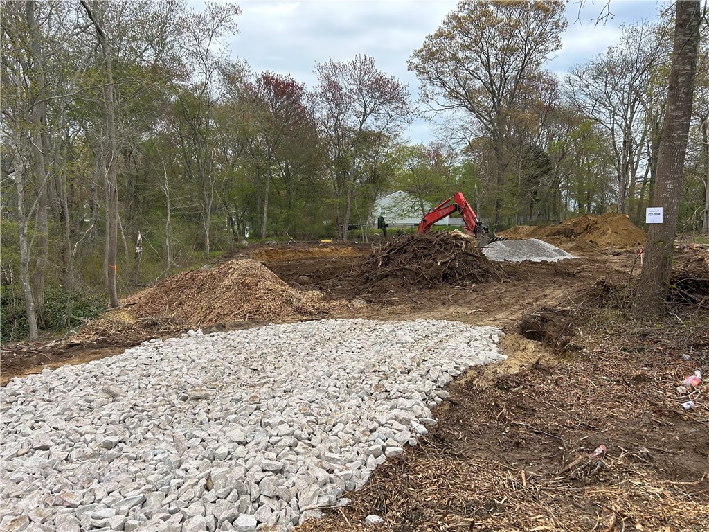 5 Robin Hollow Lane