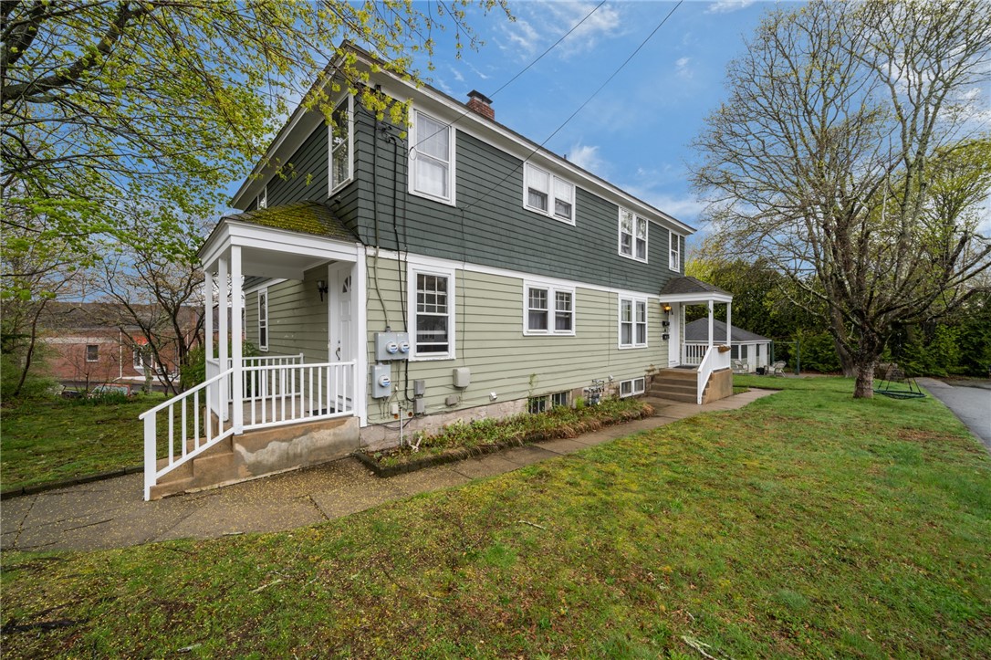 8 Perkins Avenue