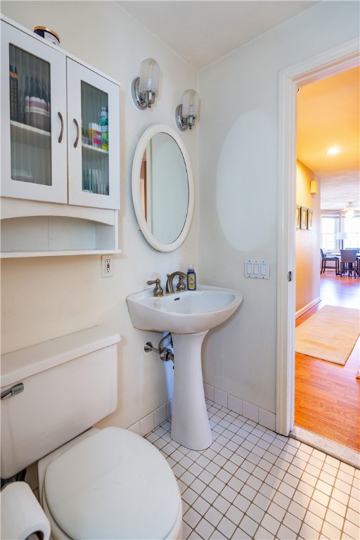 West Warwick, Rhode Island 02893, United States, 2 Bedrooms Bedrooms, ,2 BathroomsBathrooms,Residential,Active,8601