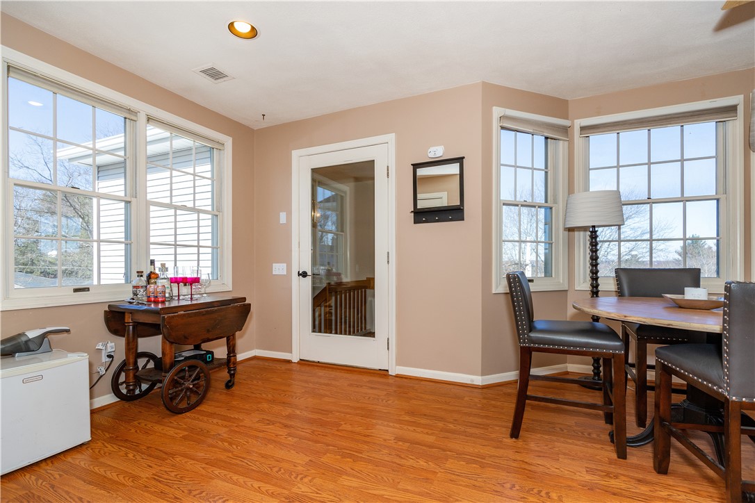 West Warwick, Rhode Island 02893, United States, 2 Bedrooms Bedrooms, ,2 BathroomsBathrooms,Residential,Active,8601